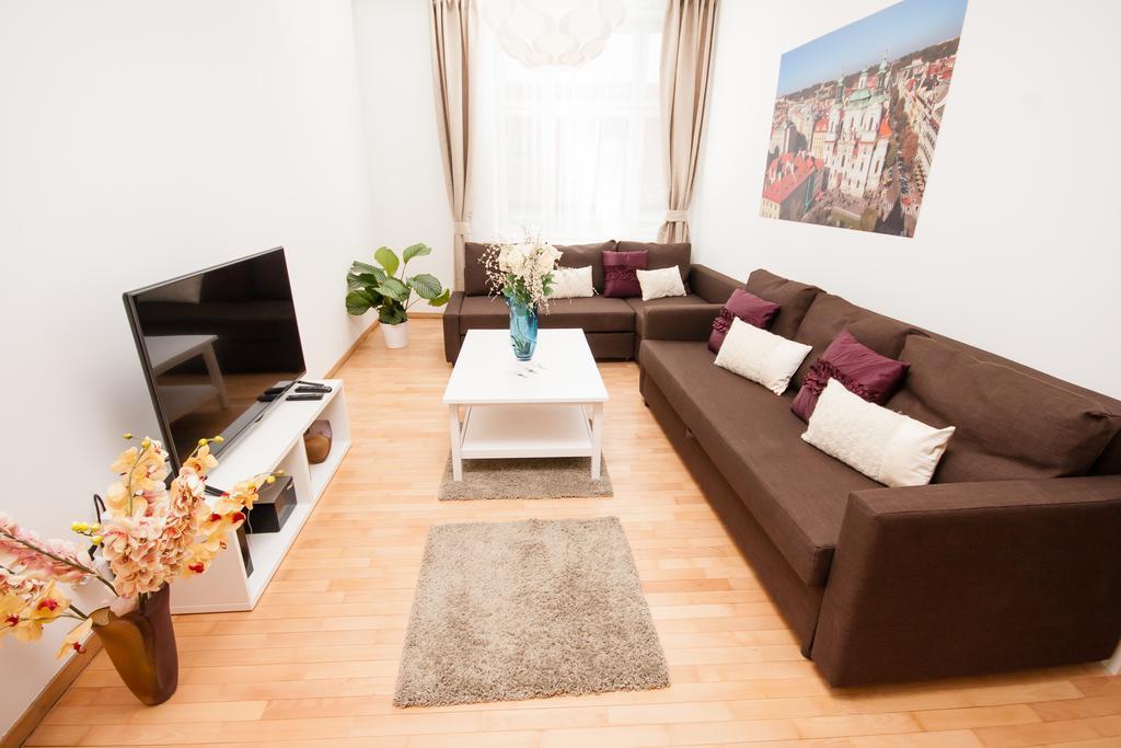 Wenceslas Square Lofts Lägenhet